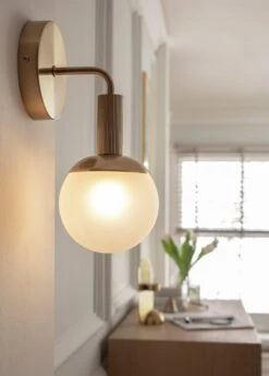 Habitat Ribbed Metal Bathroom Wall Light - Gold 11 Habitat Ribbed Metal Bathroom Wall Light - Gold -Home Furnishings Store 1233742 R Z002C