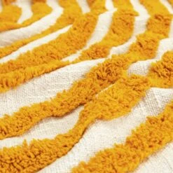 Habitat Geo Tufted Throw - White & Yellow - 125x150cm -Home Furnishings Store 1309944 R Z003A