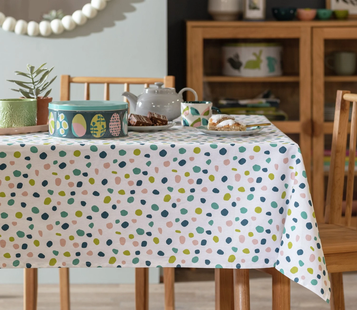 Habitat Spot Wipe Clean Table Cloth - Multicoloured 4 Habitat Spot Wipe Clean Table Cloth - Multicoloured - Image 2