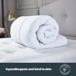 Silentnight Soft As Silk 13.5 Tog Duvet - Double -Home Furnishings Store 1934113 R Z006A