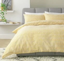 Argos Home Polka Square Yellow Bedding Set - Single 14 Argos Home Polka Square Yellow Bedding Set - Single -Home Furnishings Store 2069245 R Z005A