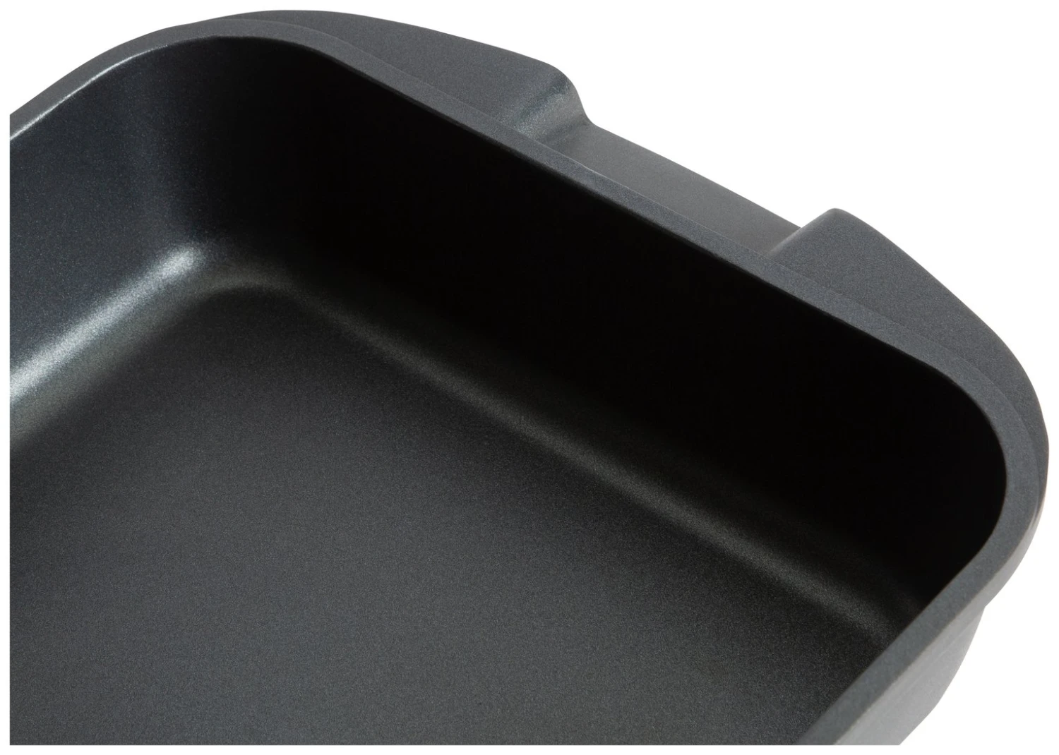 Habitat Cast Aluminium Non Stick Large Roasting Tin 5 Habitat Cast Aluminium Non Stick Large Roasting Tin - Image 3