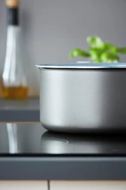 Tower Freedom 13 Piece Aluminium Pan Set - Grey 18 Tower Freedom 13 Piece Aluminium Pan Set - Grey -Home Furnishings Store 4015864 R Z007A