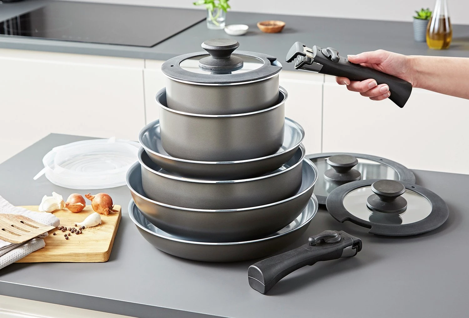 Tower Freedom 13 Piece Aluminium Pan Set - Grey 10 Tower Freedom 13 Piece Aluminium Pan Set - Grey - Image 8