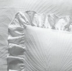 Habitat Cotton 180TC Leaf Matelasse White Bedding - Double -Home Furnishings Store 4096429 R Z003A