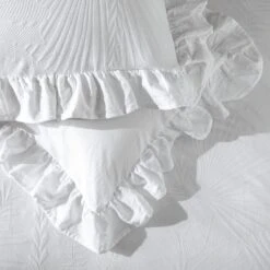 Habitat Cotton 180TC Leaf Matelasse White Bedding - Double -Home Furnishings Store 4096429 R Z004C