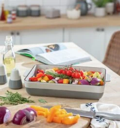 Habitat Speckle 36cm Large Ceramic Roasting Tin -Home Furnishings Store 4746690 R Z001C