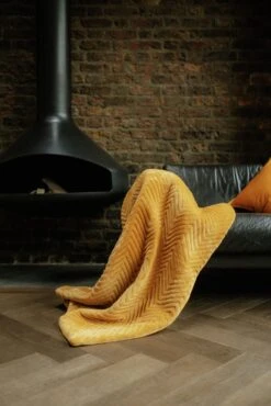Dreamland Deluxe Velvet Mustard Heated Throw - Large -Home Furnishings Store 4844994 R Z013A