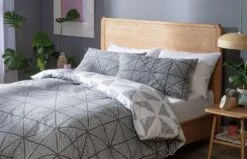 Habitat Stockholm Diamond Dash Grey Bedding Set - Single -Home Furnishings Store 8671022 R Z005A