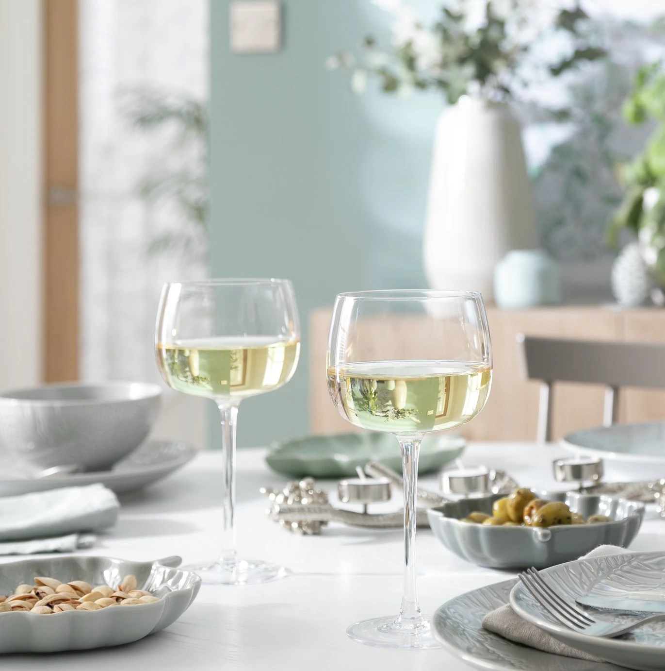 Habitat Apple Set Of 4 Wine Glasses 4 Habitat Apple Set Of 4 Wine Glasses - Image 2