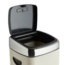 Habitat 30 Litre Square Touch Top Bin - Cream -Home Furnishings Store 9212679 R Z003A