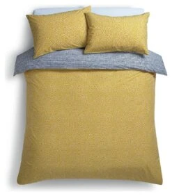 Habitat Betsy Yellow & White Reversible Bedding Set - Single -Home Furnishings Store 9378623 R Z002A